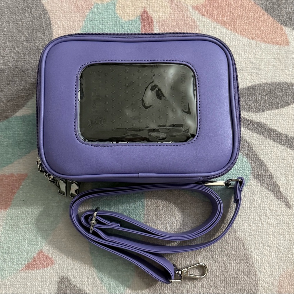 EUC!! PinFolio® XO Pin Bag